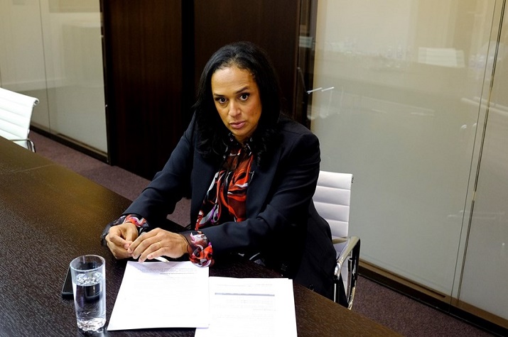 Isabel dos Santos vai ter de devolver mais de 400 milhões de euros em acções à Sonangol