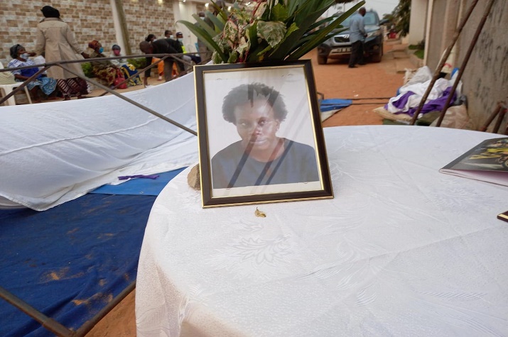 Mulher encontrada morta num poço amarrada e com sinais de queimaduras no Zango 3