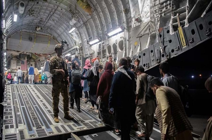 Militares dos Estados Unidos negociaram acordo secreto com talibãs