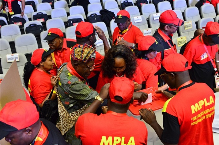 Congresso do MPLA dividido entre a reconciliação e a fractura