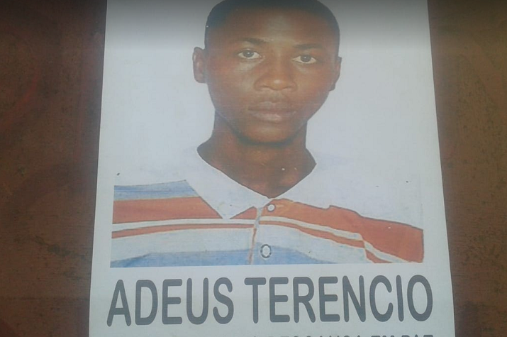 Cazenga: Jovem encontrado morto com os dedos cortados e um rasgão com a letra M nas costas