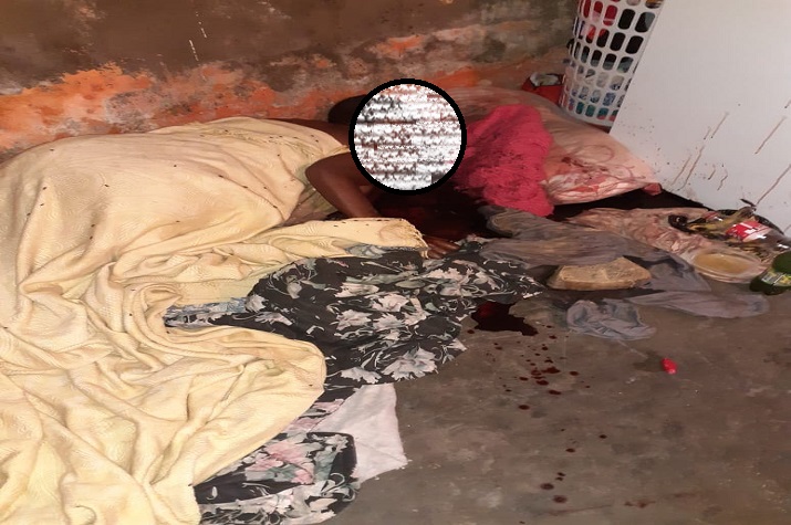 Jovem de 19 anos de idade acusado de esfaquear e apedrejar a sua própria mãe até a morte