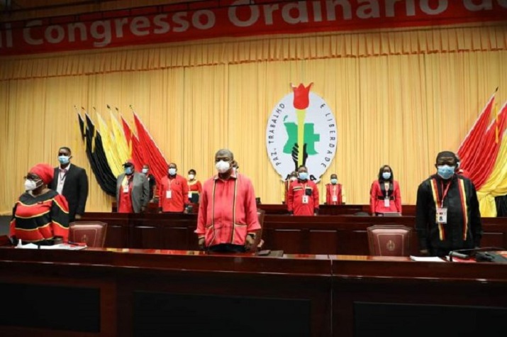 MPLA alarga Comité Central para 693 membros