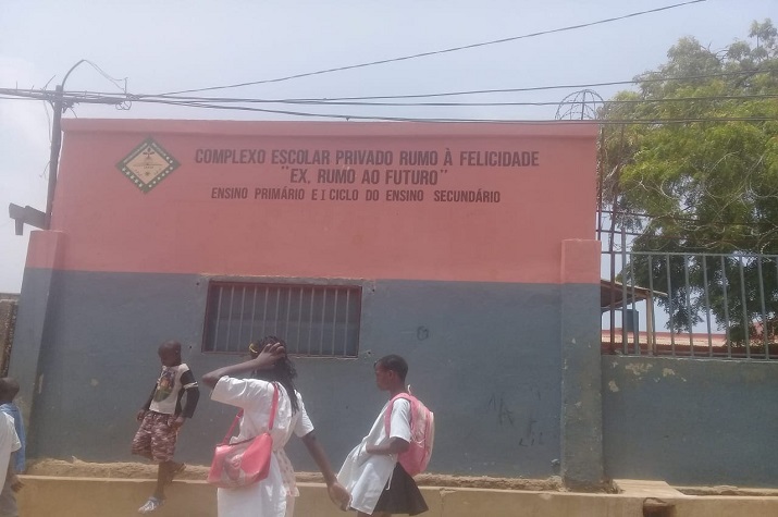 Grupo de marginas invade complexo escolar em busca de retaliação