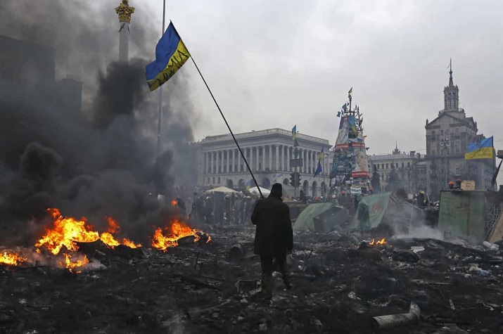 Rússia acelera escalada ofensiva: Mísseis arrasam Kiev e Kharkiv com rasto de destruição e morte