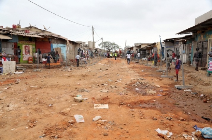 Cazenga - Moradores do bairro Buraco abandonam residências por causa da criminalidade