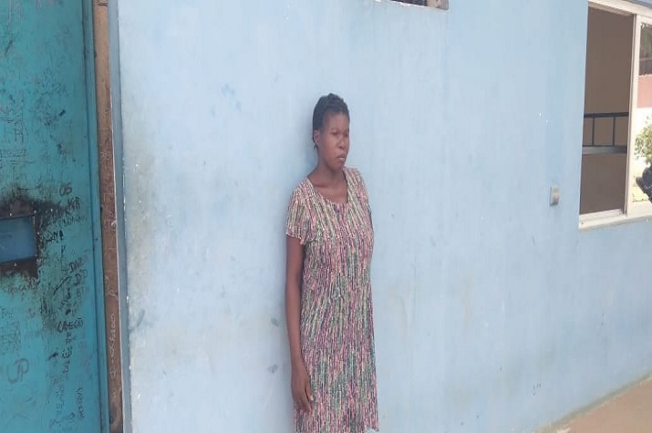 Luanda: Mulher é acusada de matar filho recém-nascido e enterrar o corpo junto a uma fossa