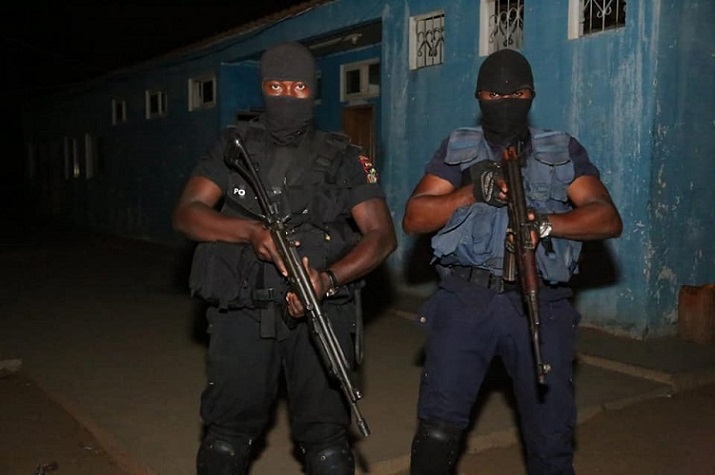 Marginais 'abatidos' pelas forças da ordem durante troca de tiros  