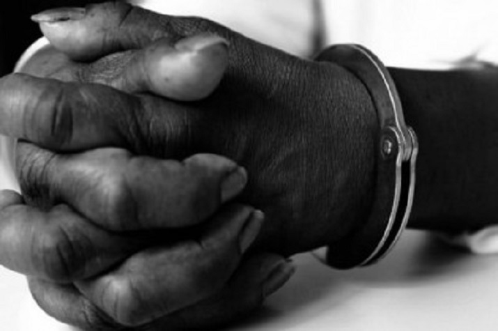 Detido ancião de 69 anos de idade acusado de abusar sexualmente duas menores de 13 anos de idade