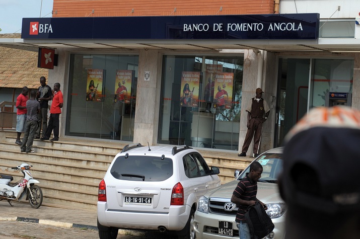 Tesoureiro do BFA de Menongue detido por furto de mais de 10 milhões de Kwanzas