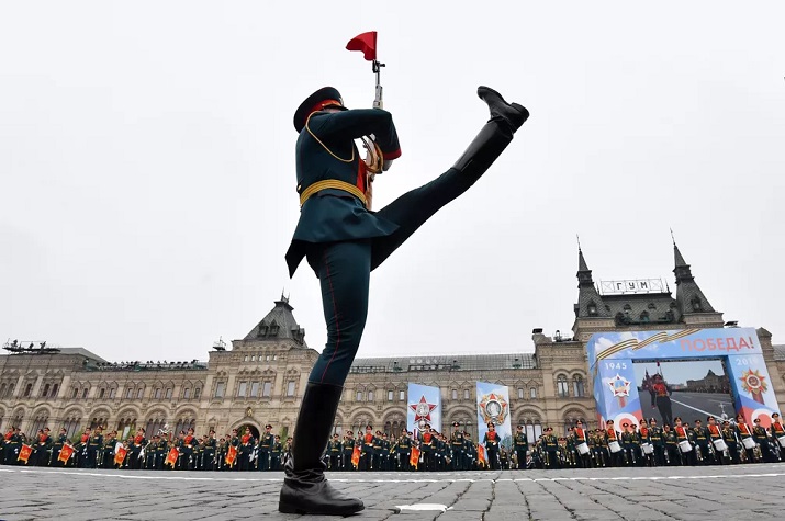 Parada militar na Rússia assinala hoje o “Dia da Vitória”