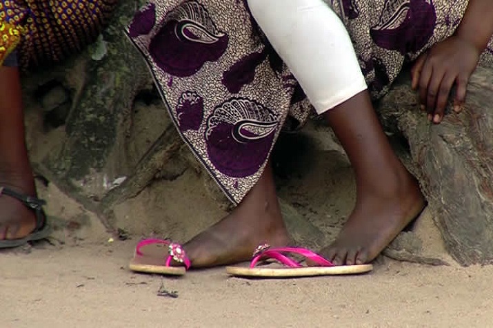 Cidadão de 32 anos de idade viola a filha de 9 anos