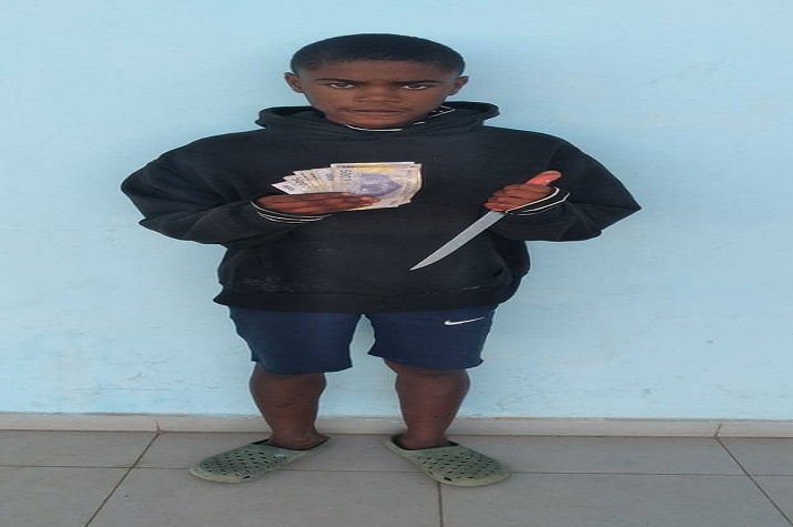 Com ameaças de faca: Idosa de 69 anos perdeu em poucos minutos 51 mil kwanzas recebidos do Kwenda