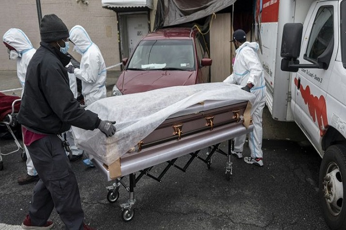 Mais de 30 corpos em decomposição encontrados em funerária nos EUA