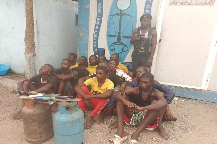 Polícia ‘desbarata’ grupo de marginais “Dragões e Mosquitos” que actuavam no bairro dos Rastas