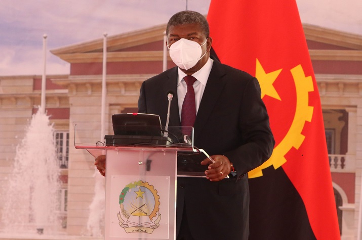 PR rende homenagem ao ex-Chefe de Estado de Angola