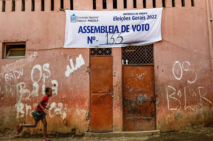 JLO vota na baixa de Luanda e ACJ no Nova Vida