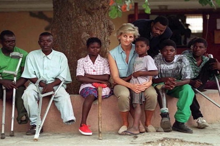 Princesa Diana morreu há 25 anos em acidente em Paris