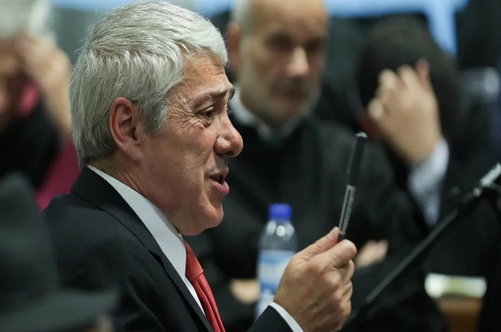 Transferências avultadas contra ex-primeiro ministro português levam a novo inquérito na PGR
