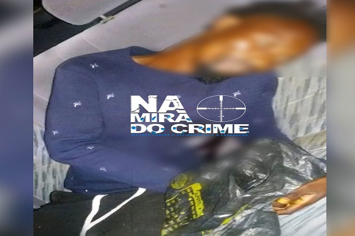 No interior de uma viatura: Jovem é morto com tiro no abdómen por elementos não identificados