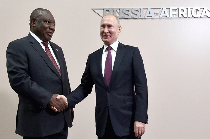 Casa Branca preocupada com reaproximação entre África do Sul e Rússia