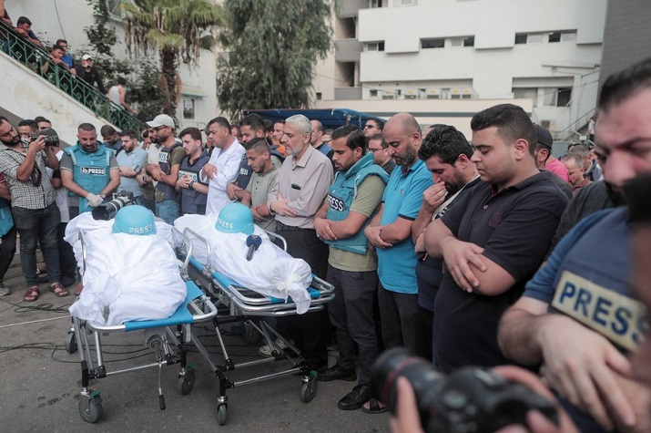 Oito jornalistas palestinianos morreram em bombardeios israelitas em Gaza