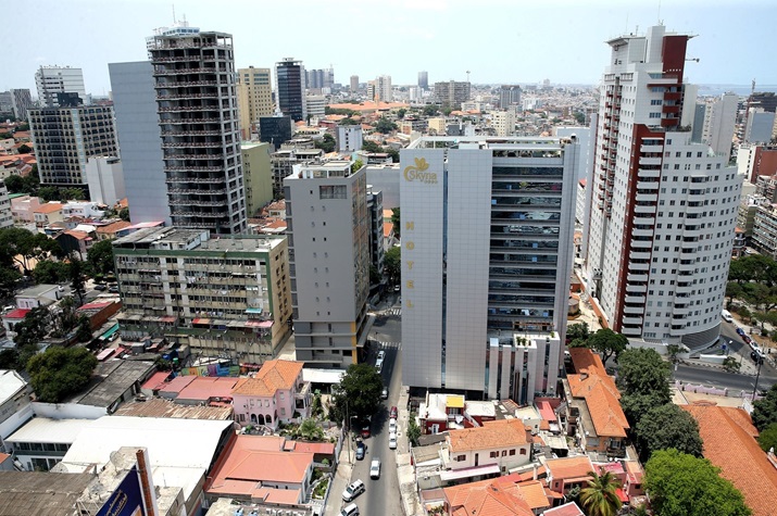 Portugueses lideram grupo de estrangeiros que mais procuram emprego em Angola