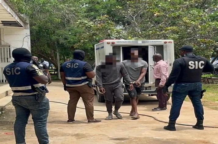 Detidos efectivos do SIC-Luanda por sequestro e roubo de mais de 1 milhão de kwanzas e acima de 3 mil dólares norte-americanos