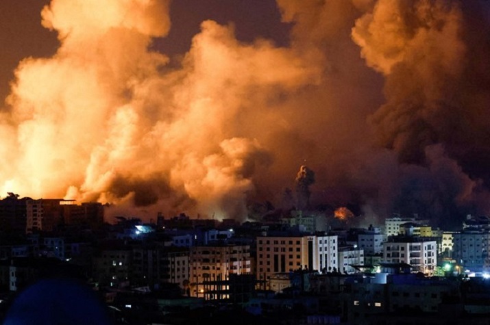Israel ataca instalações nucleares no Irão e mata comandante da Guarda Revolucionária