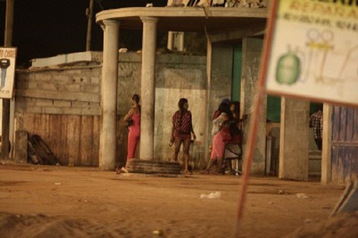 Cazenga: Jovens de 18 anos de idade estão a prostituir-se em troca de cerveja ou 500 kwanzas