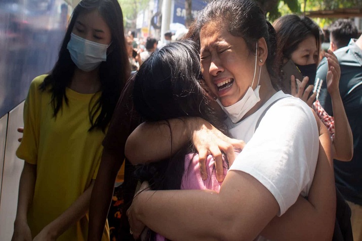 Pelo menos 43 crianças mortas por militares em Myanmar desde o golpe de Estado