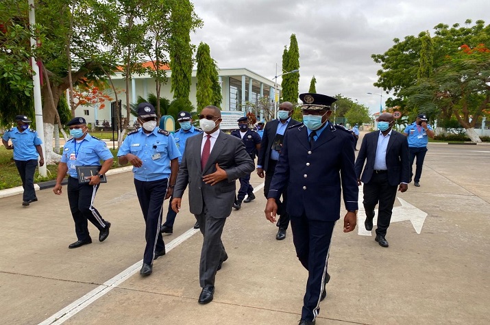 Ministro do Interior inaugura Unidade de Investigação Criminal na Centralidade do Zango 5