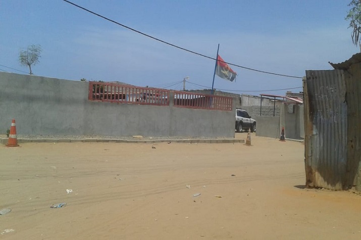 Moradores dos Rastas "reprovam" trabalho do comandante Isaías