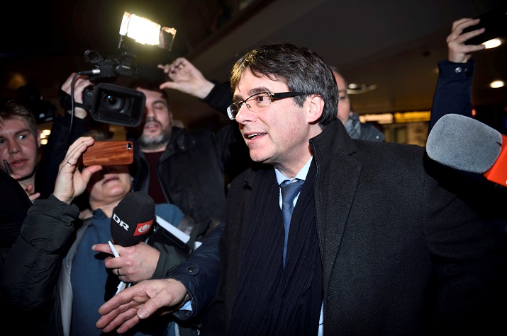Puidgemont apresenta-se às autoridades em Bruxelas