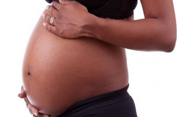 Duas irmãs detidas por provocarem abortos