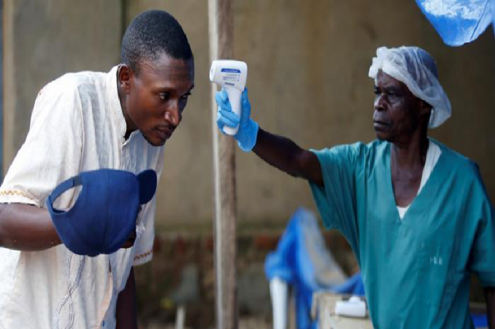 Coronavírus: 40 passageiros recém-chegados a Luanda em quarentena num hospital de referência na Barra do Kwanza