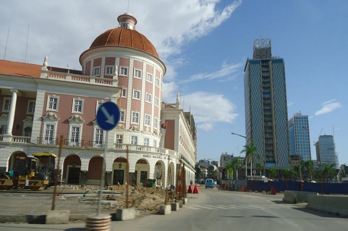 Angola cai quatro lugares e tem o 14.º pior ambiente de negócios do mundo