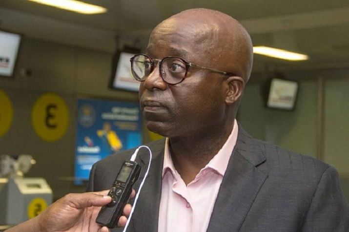 Casmurrice de Artur Almeida e Silva condiciona dinheiro da FIFA