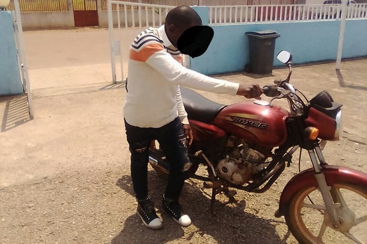 Cidadão detido por crime de furto de motorizada