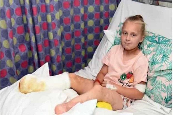 Erro médico leva menina a ter de amputar os dois pés
